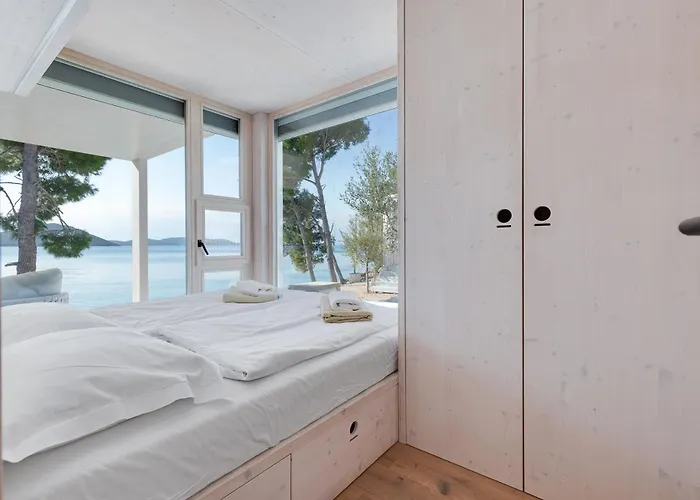 Luna Buqez - 1st Sea Line By Villa Drage