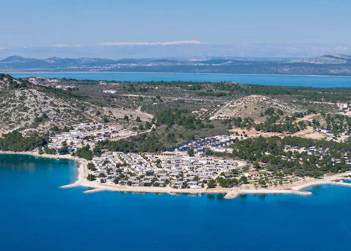 Luna Buqez - 1st Sea Line By Villa Drage